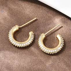 Серьги-гвоздики из латуни в форме буквы С с прозрачным кубическим цирконием&nbsp;EJEW-A156-11A-G