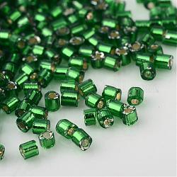 Grade une perles de rocaille en verre, hexagone (deux coupes), Argenté, vert foncé, 2x1.5~2mm, Trou: 0.5mm, environ 21000 pcs / sachet 