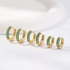Boucles d'oreilles créoles élégantes en laiton avec pavé de zircones cubiques, Forme de l'anneau, or, verte, 15~11x3mm