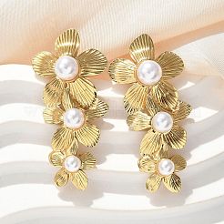 Серьги-гвоздики из нержавеющей стали 304 и пластика ABS с имитацией жемчуга в виде 3 цветка EJEW-S253-21G