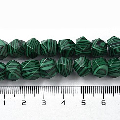 合成マラカイト染色スターカットラウンドビーズ連売り  多面カット  7~12x7~10x7~12mm  穴：1.2mm  約25~26個/連  8.39''~8.62''（21.3~21.9センチメートル）&nbsp;G-M418-C13-01
