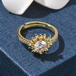 Женские кольца из латуни с цветком и прозрачными кубическими цирконами RJEW-Z111-01G