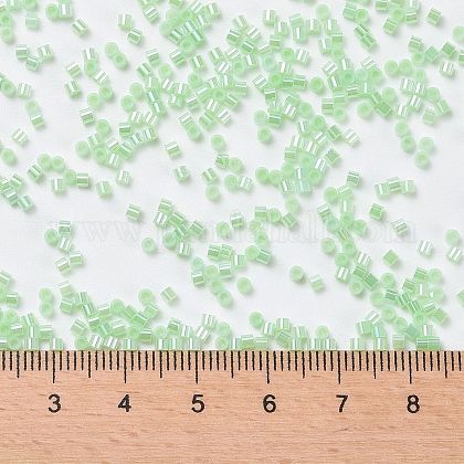 シリンダーシードビーズ  セイロン  丸い穴  均一サイズ  淡緑色  2x1.5mm  穴：0.8mm  約888個/10g X-SEED-H001-E14-1