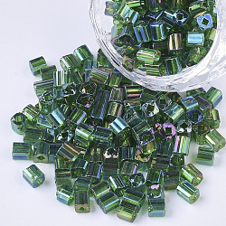 6/0 perles de rocaille en verre, couleurs transparentes arc, trou carré, cube, vert foncé, 6/0, 3~5x3~4x3~4mm, Trou: 1.2~1.4mm, environ 4500 pcs / sachet 