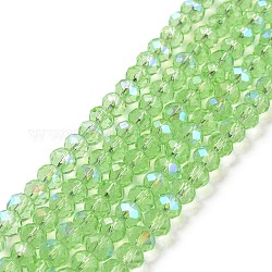 Abalorios de vidrio electroplate hebras, medio arco iris chapado, facetados, rerondana plana, verde claro, 8x6mm, agujero: 1 mm, aproximamente 65~68 pcs / cadena, 15.7~16.1 pulgada (40~41 cm)