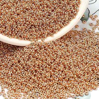 Полукруглые бусины toho 8/0&nbsp;SEED-DR08-PF551-1