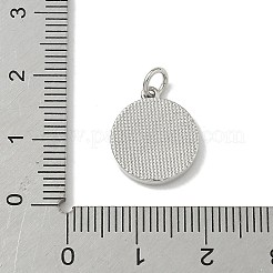 Ciondolo rotondo piatto in conchiglia naturale con lettere in ottone pavé&nbsp;KK-Z115-13P-J