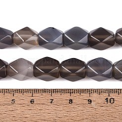 天然石グレーアゲートビーズ連売り  多面カット菱形  13~14x8.5~12x8.5~12mm  穴：0.9~1mm  約28個/連  15.16~15.35インチ（38.5~39cm）&nbsp;GG-N361-06A-05