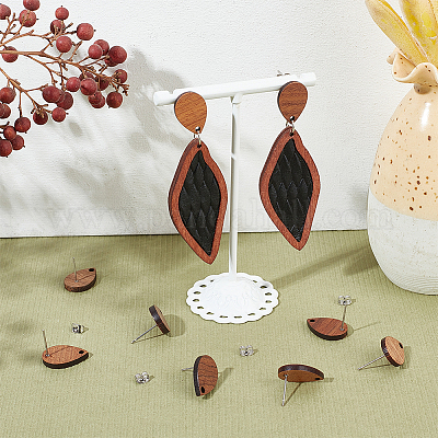 15 пара сережек-гвоздиков из орехового дерева STAS-UN0055-14A-1