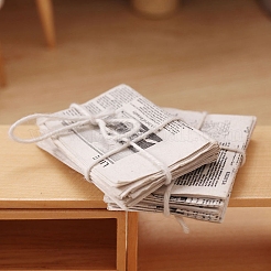ミニチュア新聞  合成皮革カバー付き  人形の日常のシーンのアクセサリー  ドールハウスのリビングルームに  ホワイト＆ブラック  35x45mm  10枚/束&nbsp;MIMO-PW0001-080
