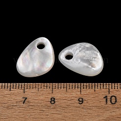 天然石ホワイトシェルペンダント  トライアングルチャーム  16.5~17x12.5x3.5mm  穴：3mm&nbsp;SH-CBA52CC-01
