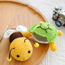 DIY Biene & Schildkröte Display Puppe Dekoration Häkelset, einschließlich Baumwollfaden, Strickwerkzeuge, golden, 14x6 cm