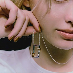 304ステンレススチール製の長方形フレームにリングペンダントが付いた女性用ネックレス  プラチナ·ゴールデン  17.72インチ（45cm）&nbsp;FS-WG90439-01