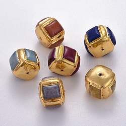 (休日在庫処分セール)天然水晶ビーズ  染め  真鍮で覆われた  黄金メッキ  キューブ  ミックスカラー  16~19x20~21x20~21mm  穴：1~1.2mm